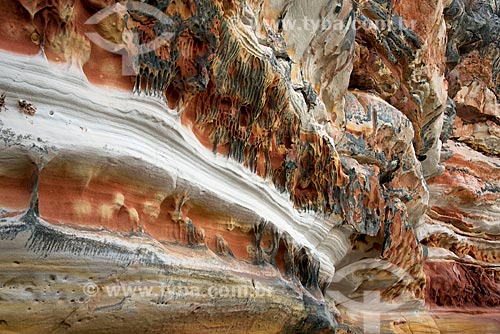  Subject: Colored layers of sandstone in Catimbau National Park / Place: Buique city - Pernambuco state (PE) - Brazil / Date: 08/2012 