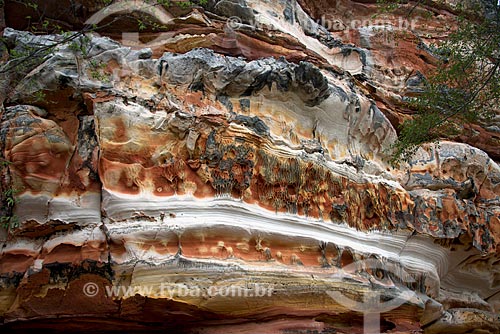  Subject: Colored layers of sandstone in Catimbau National Park / Place: Buique city - Pernambuco state (PE) - Brazil / Date: 08/2012 