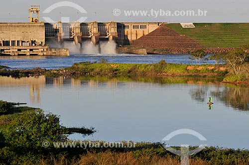  Subject: Spillway of Nova Avanhandava Hydroelectric Plant (1982) / Place: Buritama city - Sao Paulo state (SP) - Brazil / Date: 07/2012 