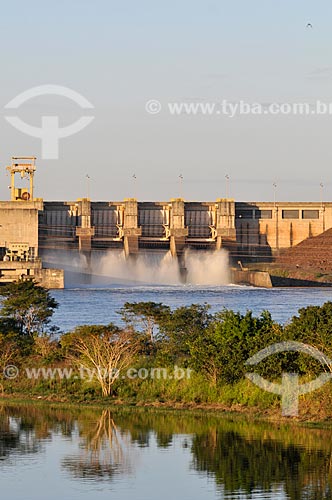  Subject: Spillway of Nova Avanhandava Hydroelectric Plant (1982) / Place: Buritama city - Sao Paulo state (SP) - Brazil / Date: 07/2012 