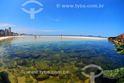  Subject: Stones in the bottom of Leblon Beach / Place: Leblon neighborhood - Rio de Janeiro city - Rio de Janeiro state (RJ) - Brazil / Date: 11/2009 