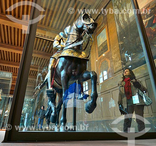  Subject: Woman looking statue of a horseman in  Musée historique de lArmée (Army Historical Museum) / Place: Paris - France - Europe / Date: 02/2012 