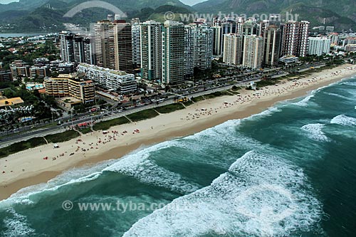  Subject: View of Barra da Tijuca Beach, avenue Sernambetiba / Place: Rio de Janeiro city - Rio de Janeiro state (RJ) - Brazil / Date: 12/2012 