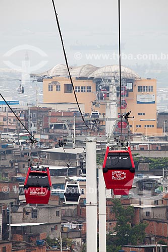  Subject: Gondolas of Alemao Cable Car - operated by SuperVia - Itarare Stationin the background / Place: Rio de Janeiro city - Rio de Janeiro state (RJ) - Brazil / Date: 11/2012 