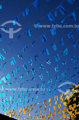  Subject: Street decorated with flags / Place: Montes Claros city - Minas Gerais state (MG) - Brazil / Date: 08/2007 