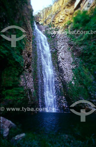  Subject: Cachoeira do Segredo (Secret Waterfall) in the surroundings of the Veadeiros Plateau National Park / Place: Sao Jorge District - Alto Paraiso de Goias city - Goias state (GO) - Brazil / Date: 07/2004 