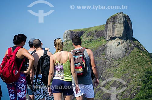 Subject: People photograph the Rock of Gavea / Place: Barra da Tijuca neighborhood - Rio de Janeiro city - Rio de Janeiro state (RJ) - Brazil / Date: 09/2012 