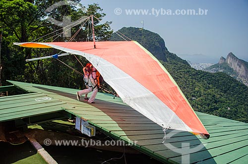  Subject: People practicing gliding ramp at Pedra Bonita (Bonita Stone)/Pepino / Place: Sao Conrado neighborhood - Rio de Janeiro city - Rio de Janeiro state (RJ) - Brazil / Date: 09/2012 