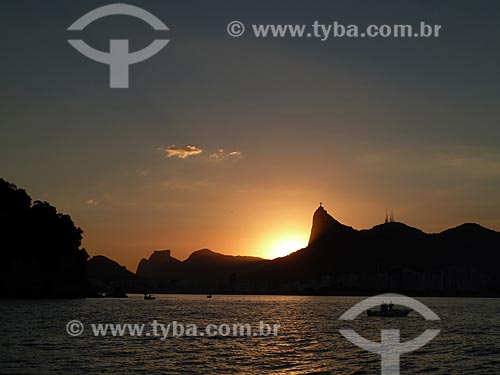  Subject: View of sunset in Guanabara Bay with Sumare and Corcovado Mountain in the background / Place: Rio de Janeiro city - Rio de Janeiro state (RJ) - Brazil / Date: 02/2012 