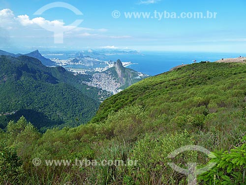  Subject: View of Rocinha Slum and Morro Dois Irmaos (Two Brothers Mountain) / Place: Sao Conrado neighborhood - Rio de Janeiro city - Rio de Janeiro state (RJ) - Brazil / Date: 03/2012 