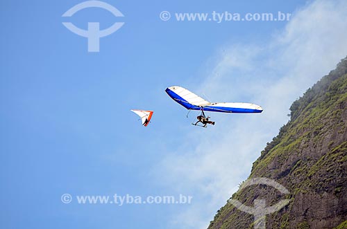  Subject: Hang glider in Sao Conrado Beach / Place: Sao Conrado neighborhood - Rio de Janeiro city - Rio de Janeiro state (RJ) - Brazil / Date: 11/2012 