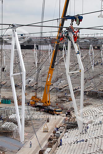  Subject: Reform Journalist Mario Filho Stadium - also known as Maracana - hoisting cables that will support the roof of the stadium / Place: Maracana neighborhood - Rio de Janeiro city - Rio de Janeiro (RJ) - Brazil / Date: 01/2013 