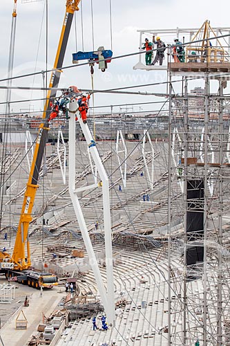  Subject: Reform Journalist Mario Filho Stadium - also known as Maracana - hoisting cables that will support the roof of the stadium / Place: Maracana neighborhood - Rio de Janeiro city - Rio de Janeiro (RJ) - Brazil / Date: 01/2013 
