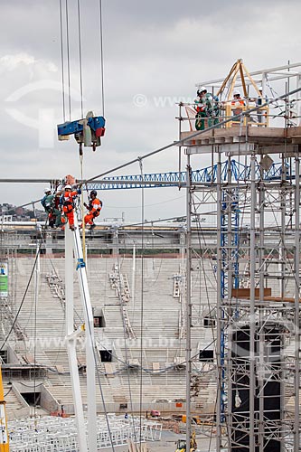  Subject: Reform Journalist Mario Filho Stadium - also known as Maracana - hoisting cables that will support the roof of the stadium / Place: Maracana neighborhood - Rio de Janeiro city - Rio de Janeiro (RJ) - Brazil / Date: 01/2013 