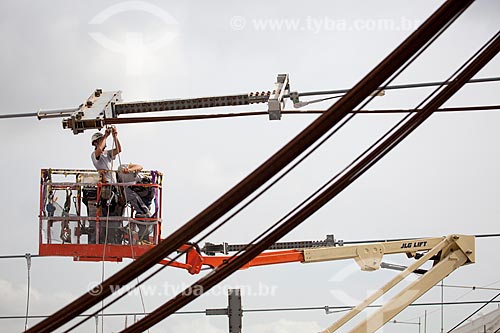  Subject: Reform Journalist Mario Filho Stadium - also known as Maracana - hoisting cables that will support the roof of the stadium / Place: Maracana neighborhood - Rio de Janeiro city - Rio de Janeiro (RJ) - Brazil / Date: 01/2013 