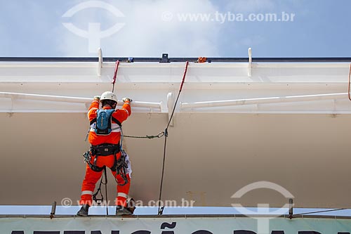  Reform Journalist Mario Filho Stadium - also known as Maracana - worker fixes the warning sign on the hoisting cables that will support the roof of the stadium   - Rio de Janeiro city - Rio de Janeiro state (RJ) - Brazil