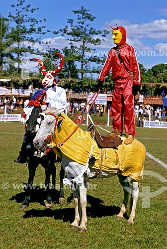  Subject: Horsemen masked during the Festa do Divino / Place: Pirenopolis city - Goias state (GO) - Brazil / Date: 2000 