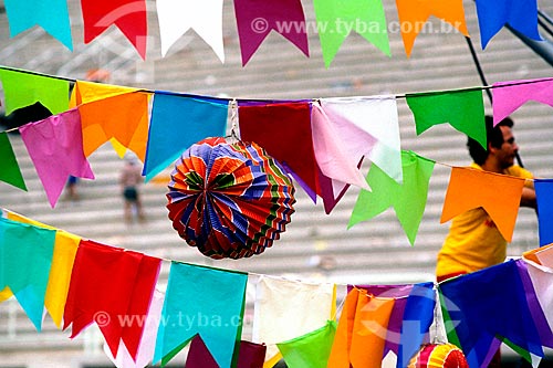  Subject: Colored flags of June Festival / Place: Sao Paulo state (SP) - Brazil / Date: 06/1988 