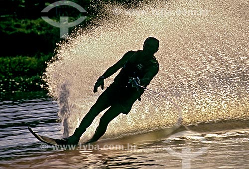  Subject: Man by practicing water skiing / Place: Sao Paulo state  ( SP )   -  Brazil / Date: 1993 