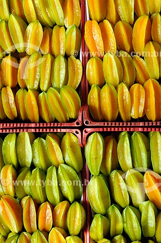  Subject: Carambola ready for commercialization / Place: Candido Rodrigues city - Sao Paulo state (SP) - Brazil / Date: 01/2013 