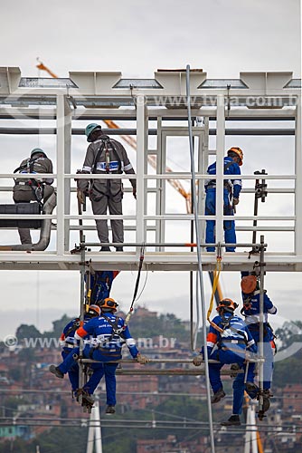  Subject: Reform Journalist Mario Filho Stadium - also known as Maracana - installation of the stadium roof / Place: Maracana neighborhood - Rio de Janeiro city - Rio de Janeiro state (RJ) - Brazil / Date: 02/2013 