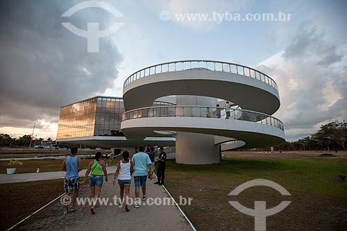  Subject: Tourists at ramp access to Mirante Tower of Cabo Branco Station (2008) - also known as Science, Culture and Arts Station / Place: Joao Pessoa city - Paraiba state (PB) - Brazil / Date: 02/2013 