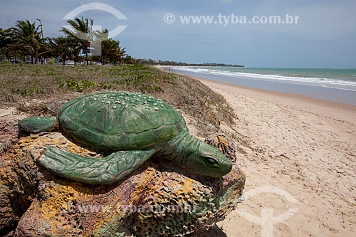  Subject: Intermares Beach with sculptures of Hawksbill sea turtle (Eretmochelys imbricata) symbolizing the Urban Turtle Project (NGO Guajiru) / Place: Cabedelo city - Paraiba state (PB) - Brazil / Date: 02/2013 