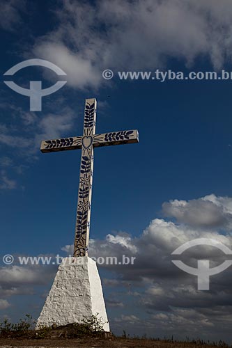 Subject: Cruise in the path to Friar Damian Memorial (2004) - also known as Friar Damian Sanctuary / Place: Guarabira city - Paraiba state (PB) - Brazil / Date: 02/2013 
