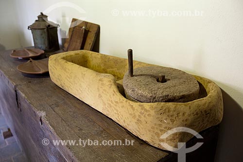  Subject: Mill stone millstone on exhibition at the Brejo Paraibano Museum - also known as Rapadura Museum - of Federal University of Paraíba / Place: Areia city - Paraiba state (PB) - Brazil / Date: 02/2013 