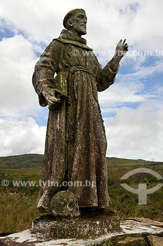  Subject: Statue of Sao Francisco de Assis near to the spring of the Sao Francisco River in Serra da Canastra National Park / Place: Sao Roque de Minas city - Minas Gerais sate ( MG ) - Brazil / Date: 03/2013 