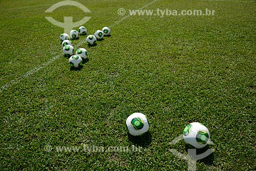  Subject: Soccer balls on the field / Place: Rio de Janeiro city - Rio de Janeiro state (RJ) - Brazil / Date: 03/2013 