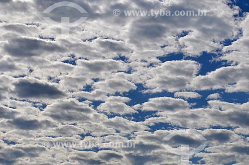  Subject: Cloud / Place: Guaira city- Sao Paulo state (SP) - Brazil / Date: 03/2013 