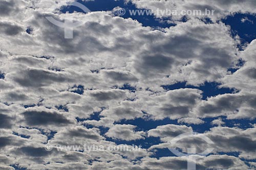  Subject: Cloud / Place: Guaira city- Sao Paulo state (SP) - Brazil / Date: 03/2013 