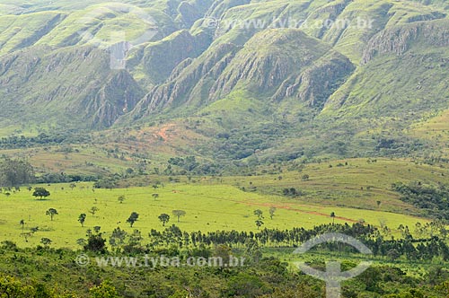  Subject: View of Gurita Valley at Canastra Mountain Range / Place: Delfinopolis city - Minas Gerais state (MG) - Brazil / Date: 03/2013 