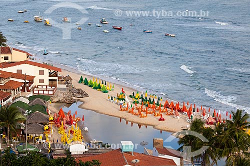  Subject: Beach tents and boats in Centro Beach / Place: Pipa District - Tibau do Sul city - Rio Grande do Norte state (RN) - Brazil / Date: 03/2013 