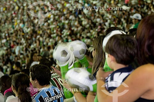  Fans at test event of Journalist Mario Filho Stadium - also known as Maracana - match between Ronaldo friends x Bebeto friends marks the reopening of the stadium / Place: Maracana neighborhood - Rio de Janeiro city - Rio de Janeiro state (R  - Rio de Janeiro city - Rio de Janeiro state (RJ) - Brazil
