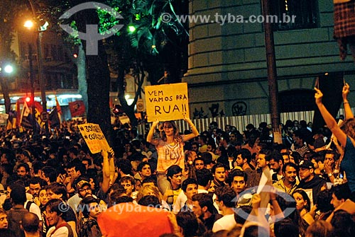  Protesters with posters during the manifestation known as Free Pass Movement  - Rio de Janeiro city - Rio de Janeiro state (RJ) - Brazil