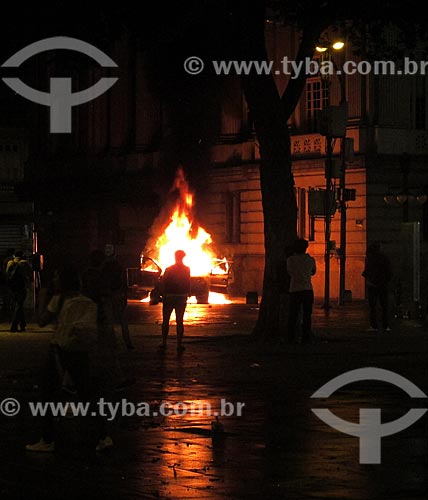  Car set on fire near the Legislative Assembly of the State of Rio de Janeiro (ALERJ) during the Manifestation known as Free Pass Movement  - Rio de Janeiro city - Rio de Janeiro state (RJ) - Brazil