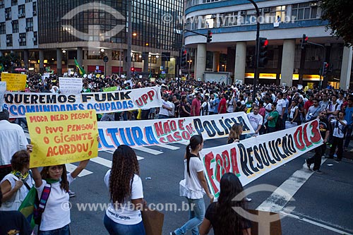  Subject: Demonstration of the Free Pass Movement in the Presidente Vargas Avenue / Place: City center neighborhood - Rio de Janeiro city - Rio de Janeiro state (RJ) - Brazil / Date: 06/2013 