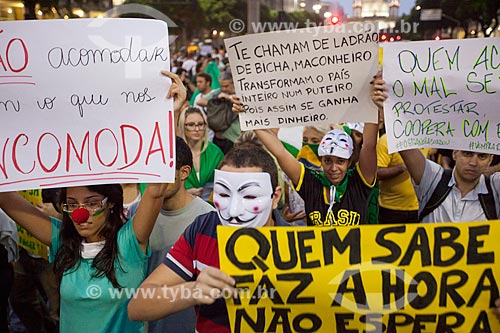  Subject: Demonstration of the Free Pass Movement in the Presidente Vargas Avenue / Place: City center neighborhood - Rio de Janeiro city - Rio de Janeiro state (RJ) - Brazil / Date: 06/2013 