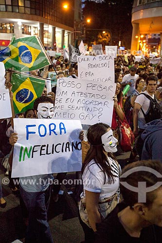  Subject: Demonstration of the Free Pass Movement in the Presidente Vargas Avenue / Place: City center neighborhood - Rio de Janeiro city - Rio de Janeiro state (RJ) - Brazil / Date: 06/2013 