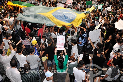  Subject: Demonstration of the Free Pass Movement in the Alberto Andalo Avenue / Place: Sao Jose do Rio Preto city - Sao Paulo state (SP) - Brazil / Date: 06/2013 