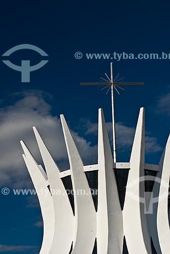  Subject: Cross on top of Metropolitan Cathedral of Nossa Senhora Aparecida (1958) - also known as Cathedral of Brasilia / Place: Brasilia city - Distrito Federal (Federal District) - Brazil / Date: 04/2010 