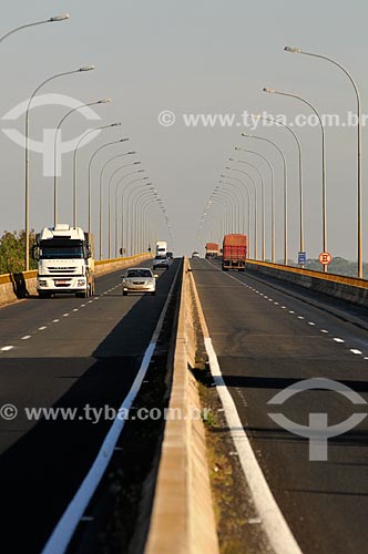  Subject: Roadrail Bridge over Parana River - Its total length is 3800 meters, making it the largest Brazilian river bridge - Natural boundary between SP and MS states / Place: Rubineia city - Sao Paulo state (SP) - Brazil / Date: 07/2013 