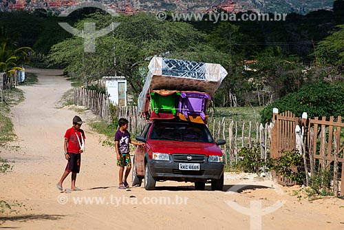  Subject: Car of ambulant salesperson in the community or village Caldeirao of ethnicity Kapinawa in Catimbau National Park - Photo Licensed - INCREASE OF 100% OF THE VALUE OF TABLE / Place: Buique city - Pernambuco state (PE) - Brazil / Date: 06/201 