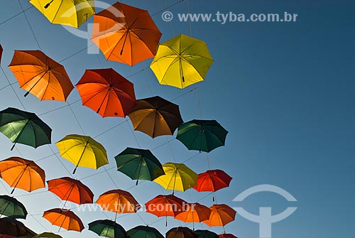  Subject: Colorful umbrellas used as winter decor - Author of the project: Claudia Peressoni / Place: Canela city - Rio Grande do Sul state (RS) - Brazil / Date: 07/2013 