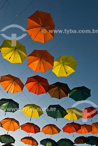  Subject: Colorful umbrellas used as winter decor - Author of the project: Claudia Peressoni / Place: Canela city - Rio Grande do Sul state (RS) - Brazil / Date: 07/2013 