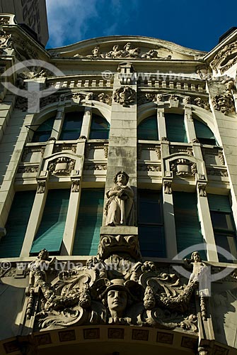  Subject: Facade of old building of the Previdencia do Sul (Welfare of South), current Safra Bank / Place: Porto Alegre city - Rio Grande do Sul state (RS) - Brazil / Date: 07/2013 