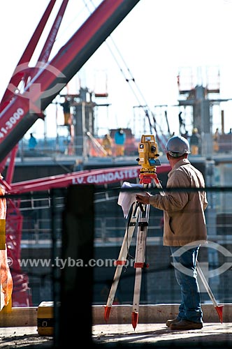  Subject: Surveying during Construction of Gremio Arena (2012) / Place: Humaita neighborhood - Porto Alegre city - Rio Grande do Sul state (RS) - Brazil / Date: 06/2012 