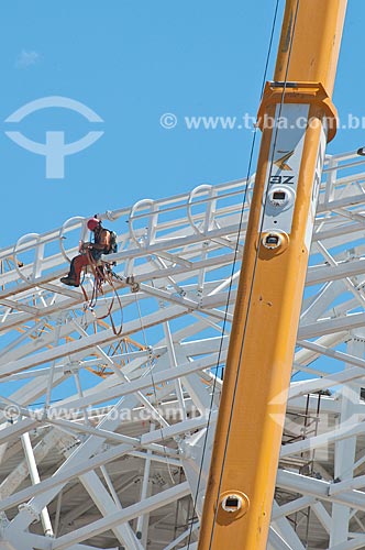 Subject: Construction of Gremio Arena (2012) - installation of the stadium roof / Place: Humaita neighborhood - Porto Alegre city - Rio Grande do Sul state (RS) - Brazil / Date: 10/2012 